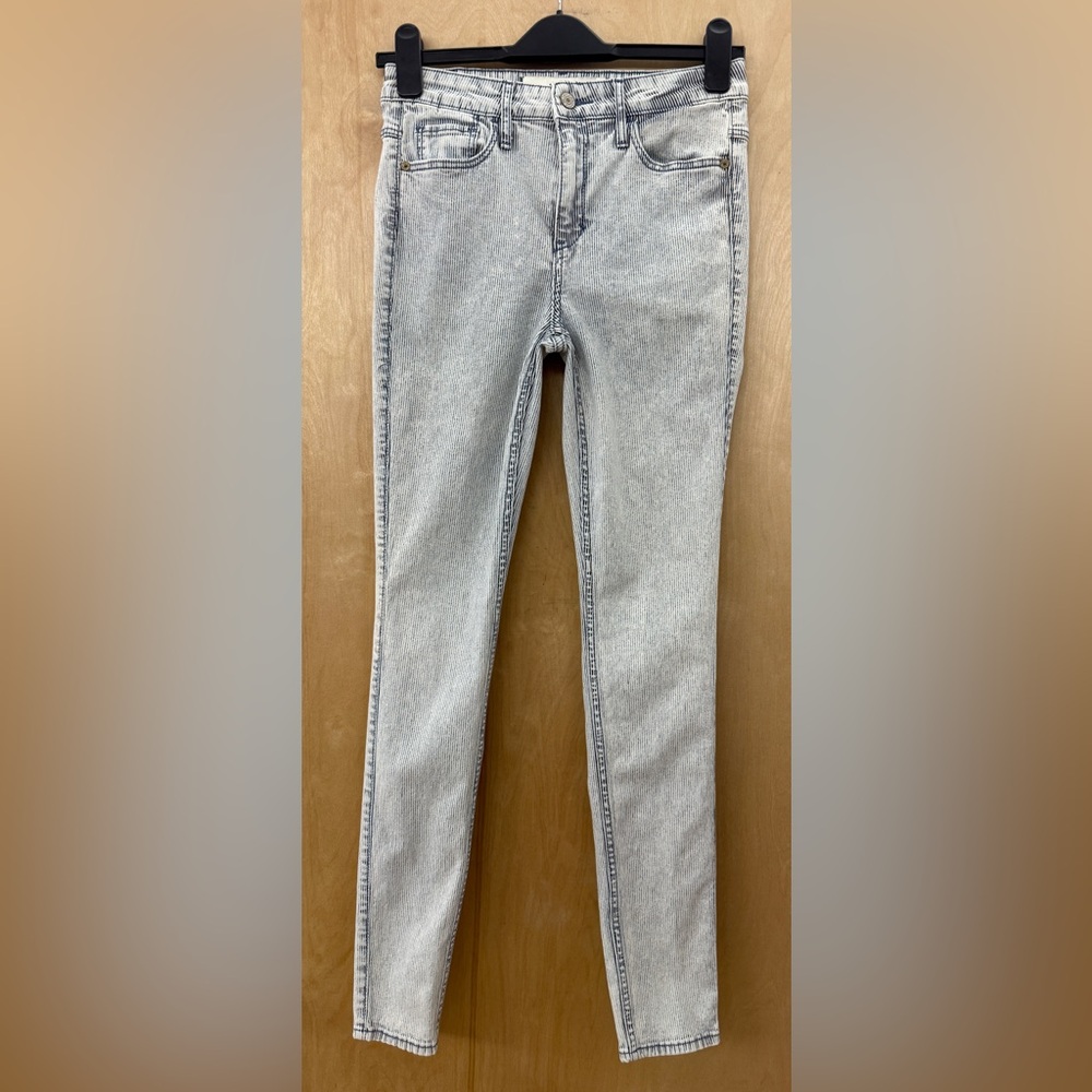 Abercrombie & Fitch High Rise Super skinny Pinstripe Jean - Picture 2 of 16